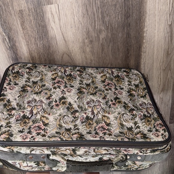 Floral Tapestry Suitcase - Picture 11 of 13